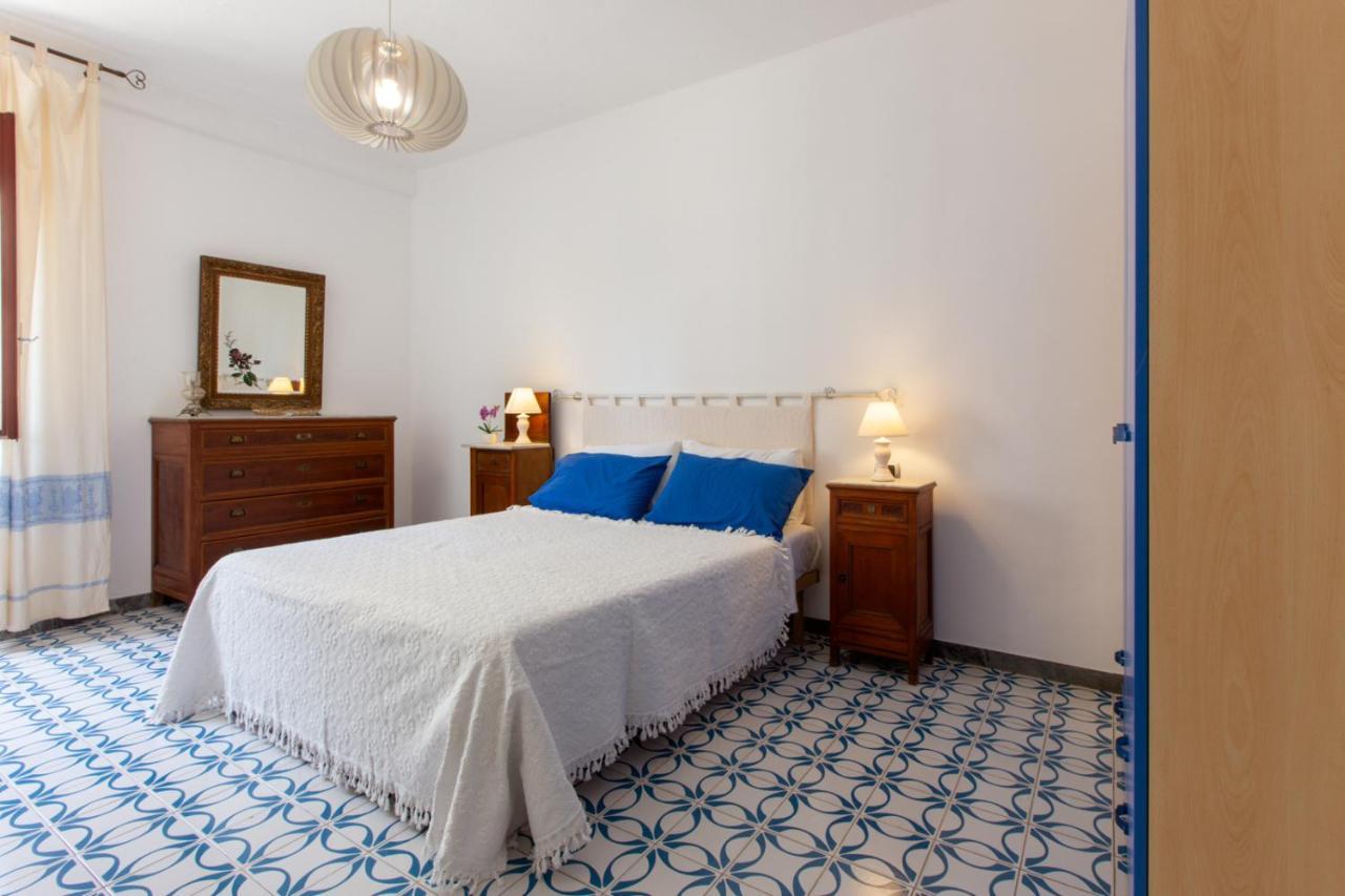 Il Canestro Sardo Cagliari Exteriör bild